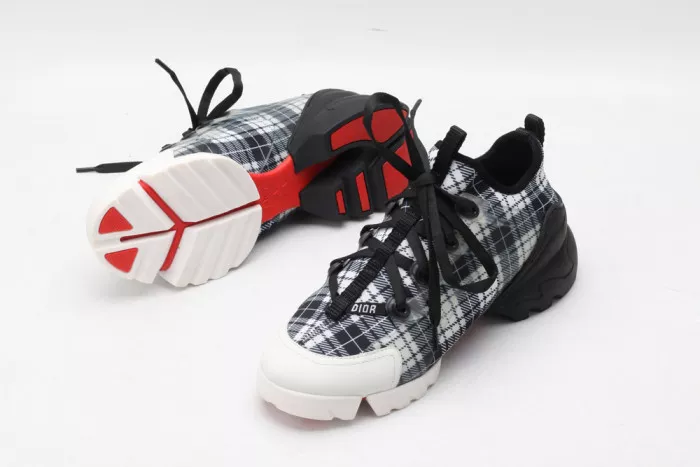 DR-CONNECT BLACK PLAID 0115