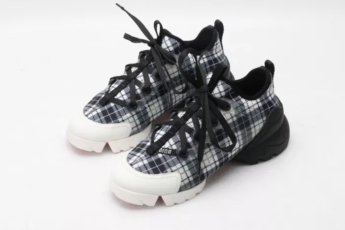 DR-CONNECT BLACK PLAID 0115