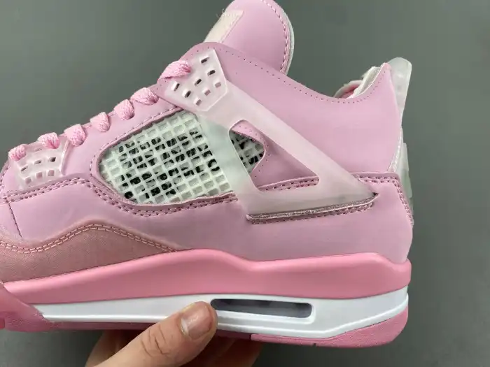 Kick Theory OFF-WHITE X JORDAN 4 PINK 0124