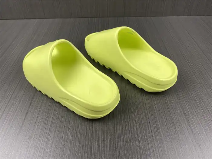 Kick Theory Duluth Adidas Yeezy Slide Green GX6138 0122