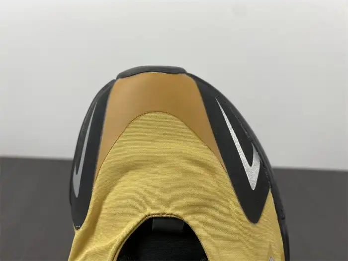 Kick Theory Duluth Yeezy Boost 700 MNVN 'Honey Flux' GZ0717 0206