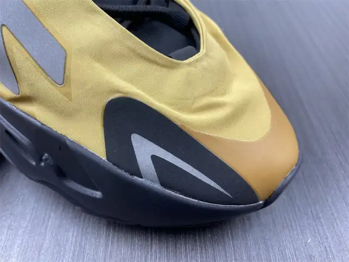 Kick Theory Duluth Yeezy Boost 700 MNVN 'Honey Flux' GZ0717 0206