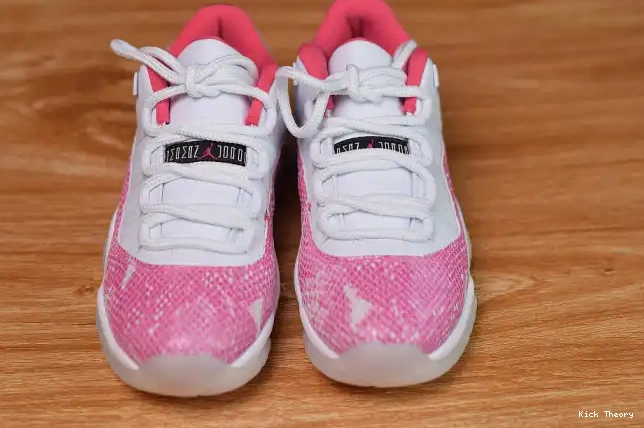 Kick Theory Duluth Snakeskin WMNS Low Air Pink AH7860-106 Jordan 11 0221