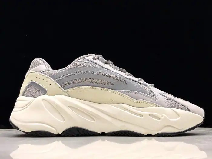 Kick Theory Adidas Yeezy Boost 700 V2 Static EF2829 0206