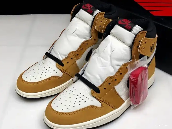 Kick Theory 1 Jordan Off-Louis AQ0818-158 OW x Air AJ1 0222