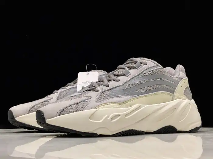 Kick Theory Adidas Yeezy Boost 700 V2 Static EF2829 0206